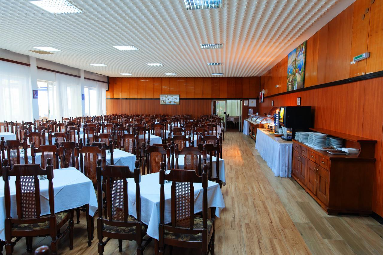 Hotel  ALBATROS  Ulcinj Exterior foto