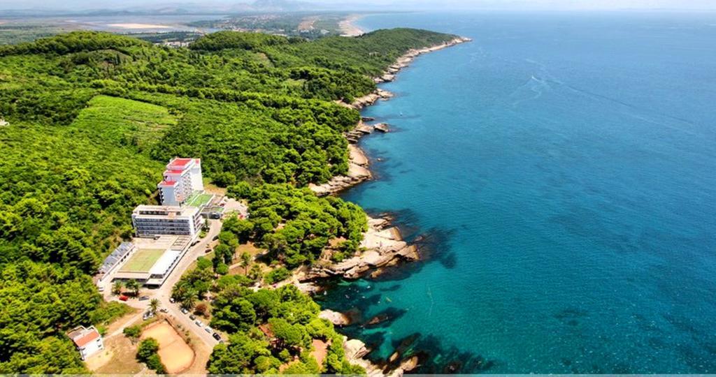 Hotel  ALBATROS  Ulcinj Exterior foto
